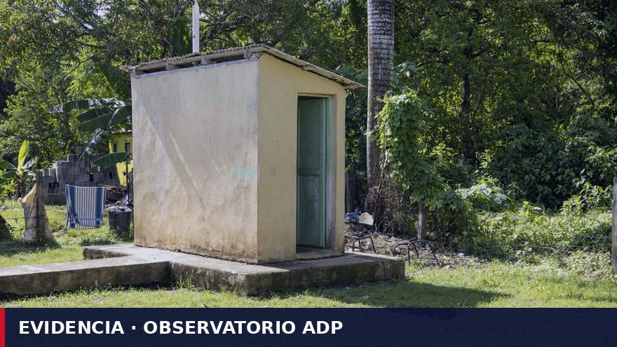 Vertedero improvisado junto al centro genera riesgo sanitario - evidencia principal